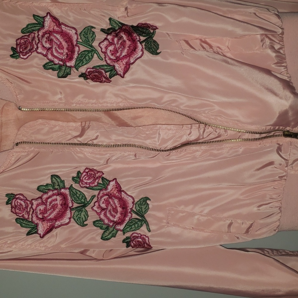 Light Pink Rose Jacket - Picture 2 of 6
